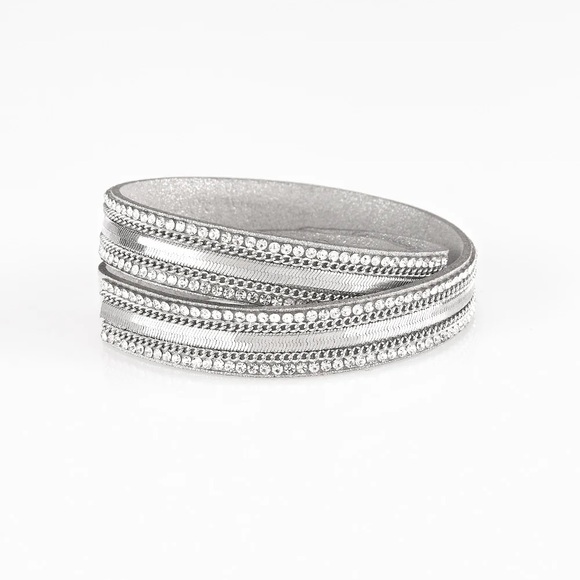 ❤️‍🔥5/$25❤️‍🔥 Rocker Rivalry Silver Bracelet - Picture 2 of 2